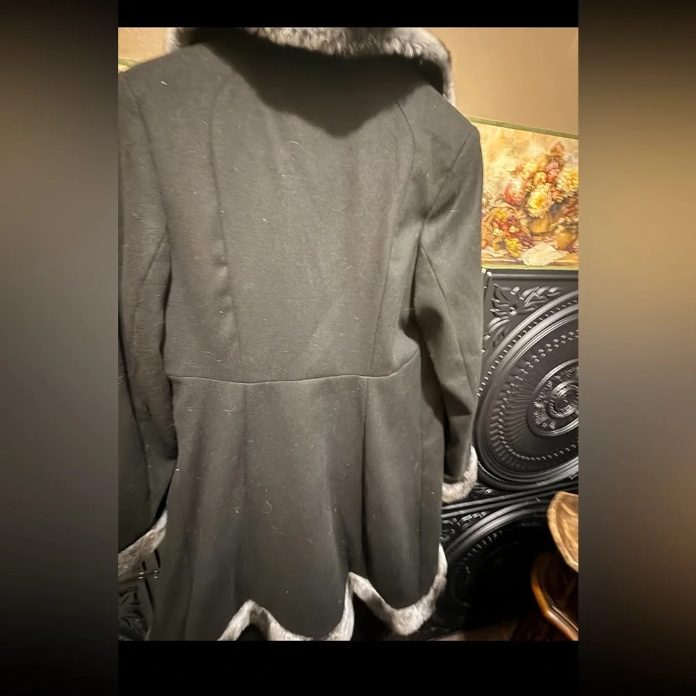 Vintage Rothschild Black Winter dress Pea Coat with Gray Fur Trim - Picture 5 of 11